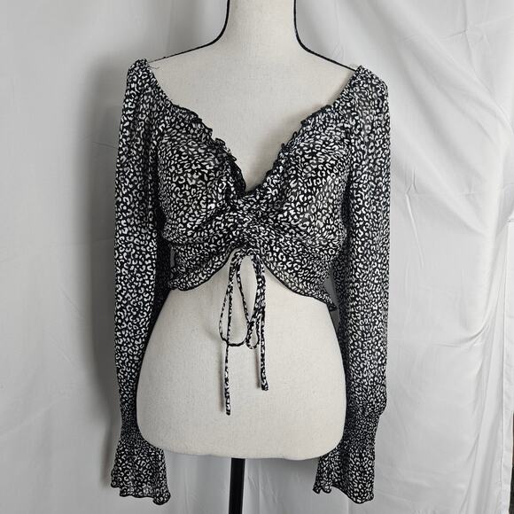 ILLA ILLA L Top Womens Large Black White Ruched Long Sleeve Sheer Smocked Blouse - Picture 2 of 8